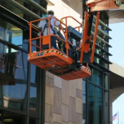 Commercial window cleaning